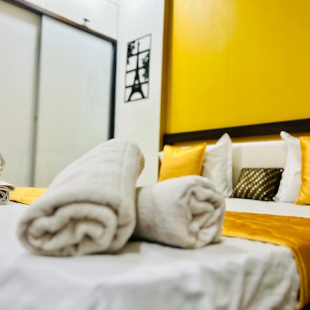ראג'קוט 7 Seasons Palm Suite With Sky Orbit, Balcony, Swimming Pool, Wifi, Playground מראה חיצוני תמונה