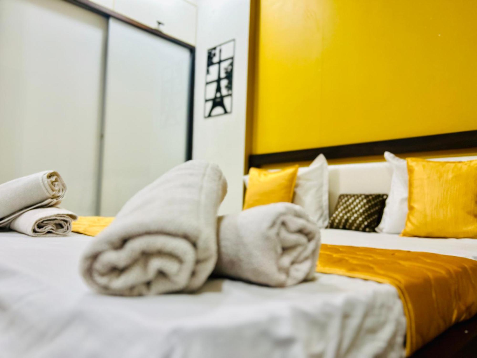 ראג'קוט 7 Seasons Palm Suite With Sky Orbit, Balcony, Swimming Pool, Wifi, Playground מראה חיצוני תמונה